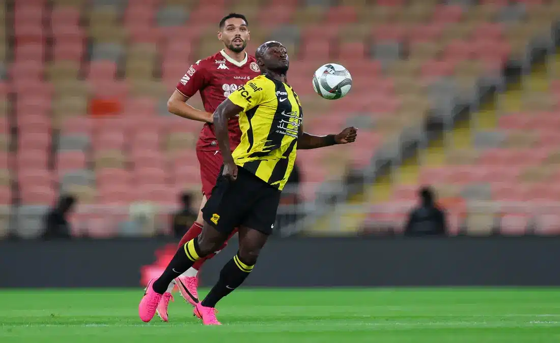 غيابات مؤثرة لنادي الاتحاد قبل مواجهة الاتفاق في دوري روشن